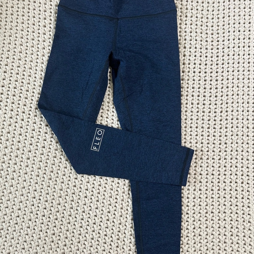 Fleo, Dark Blue Heather Leggings, size Small